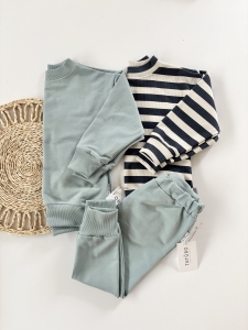 3 PAK komplet ubranek   R.98