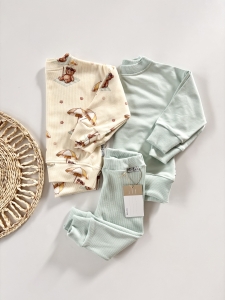 3pak bluza summer bear , bluza mięta i legginsy prążkowane mięta 