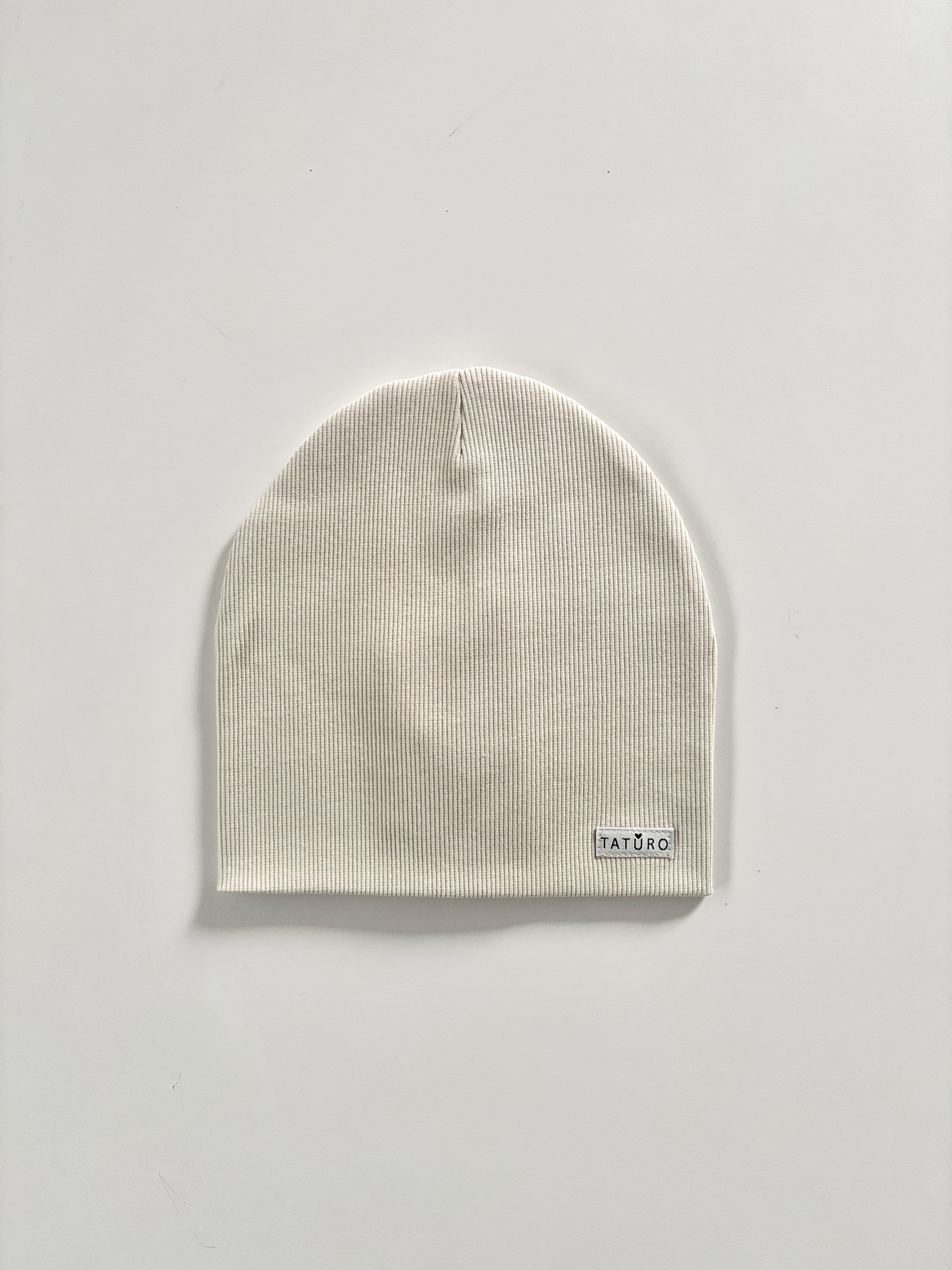 Czapka prążkowana beżowa