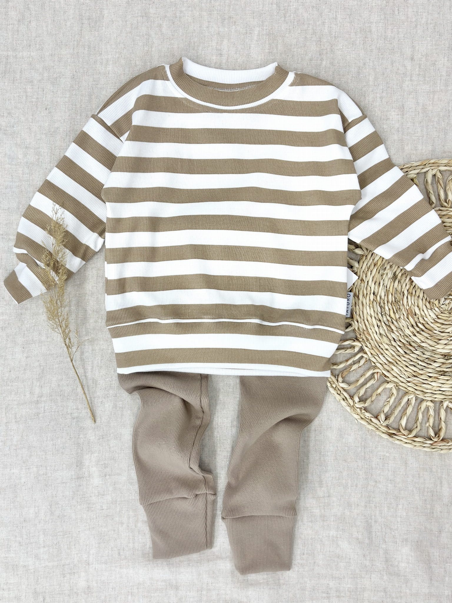 Komplet bluza prążkowana strips latte+ legginsy prążkowane latte