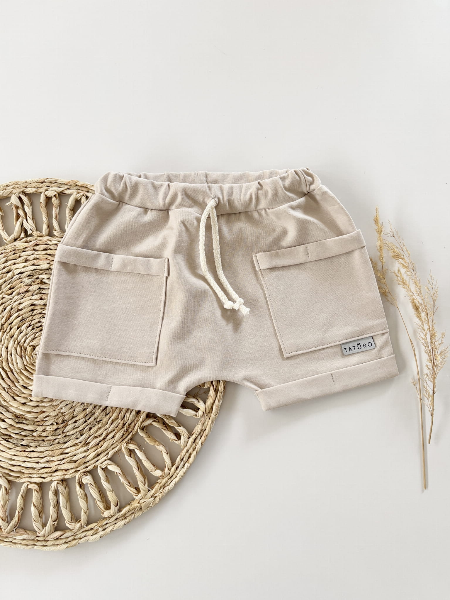 Szorty z kieszonkami bawełniane ciepły beż